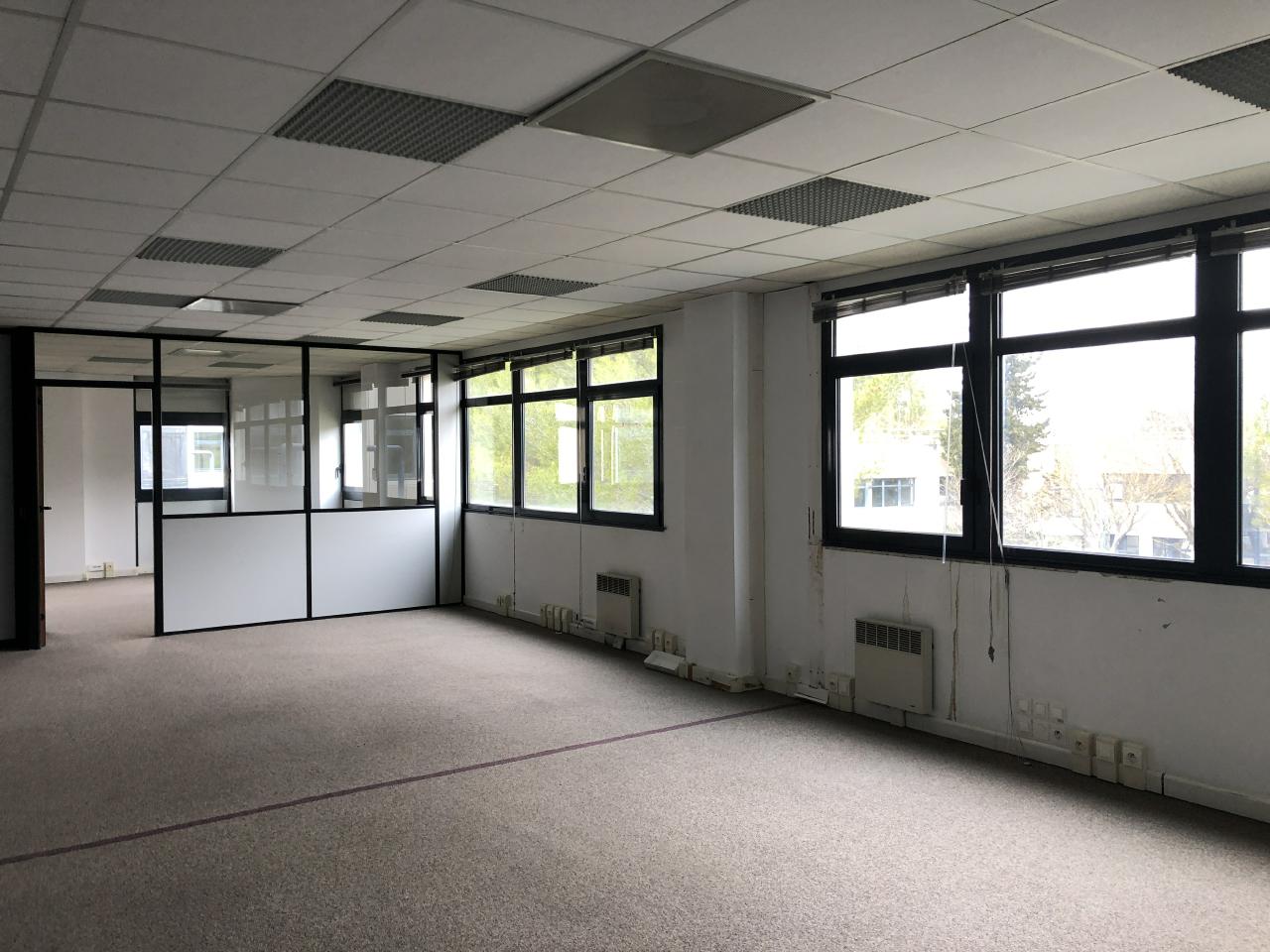 Bureau Aix-en-Provence 284m² Location bureau Aix-en-Provence Bouches-du-Rhône OLBUR2115127 1
